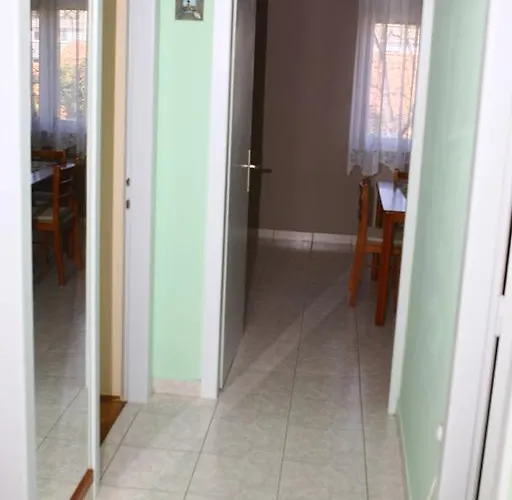 Apartament Luka *